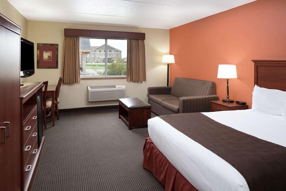 AmericInn by Wyndham Valley City - Conference Center photo 12