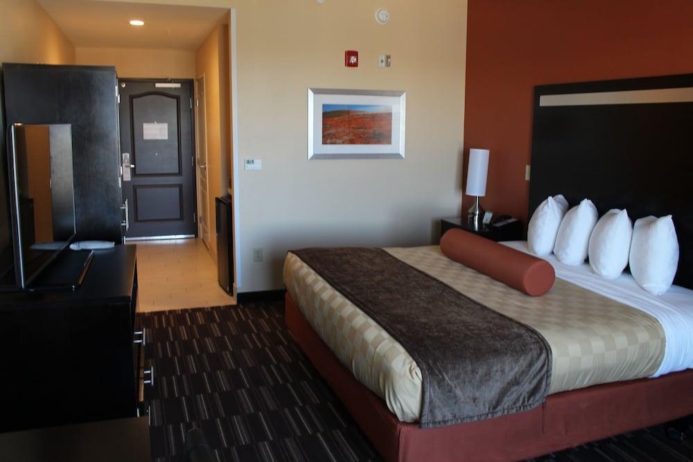 Wyndham Garden Lancaster CA photo 28
