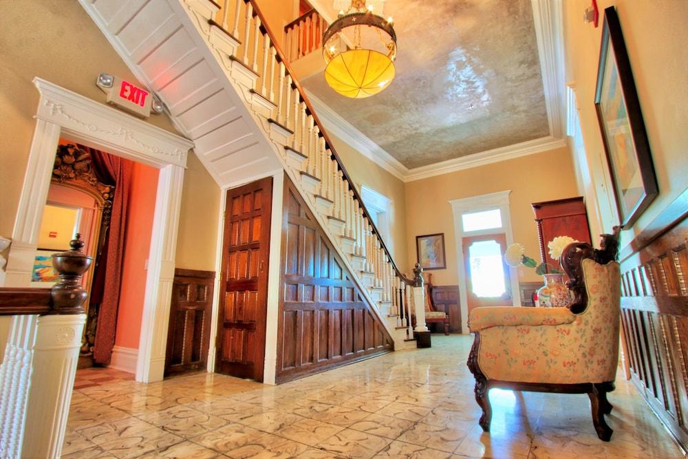 Southernmost House photo 56