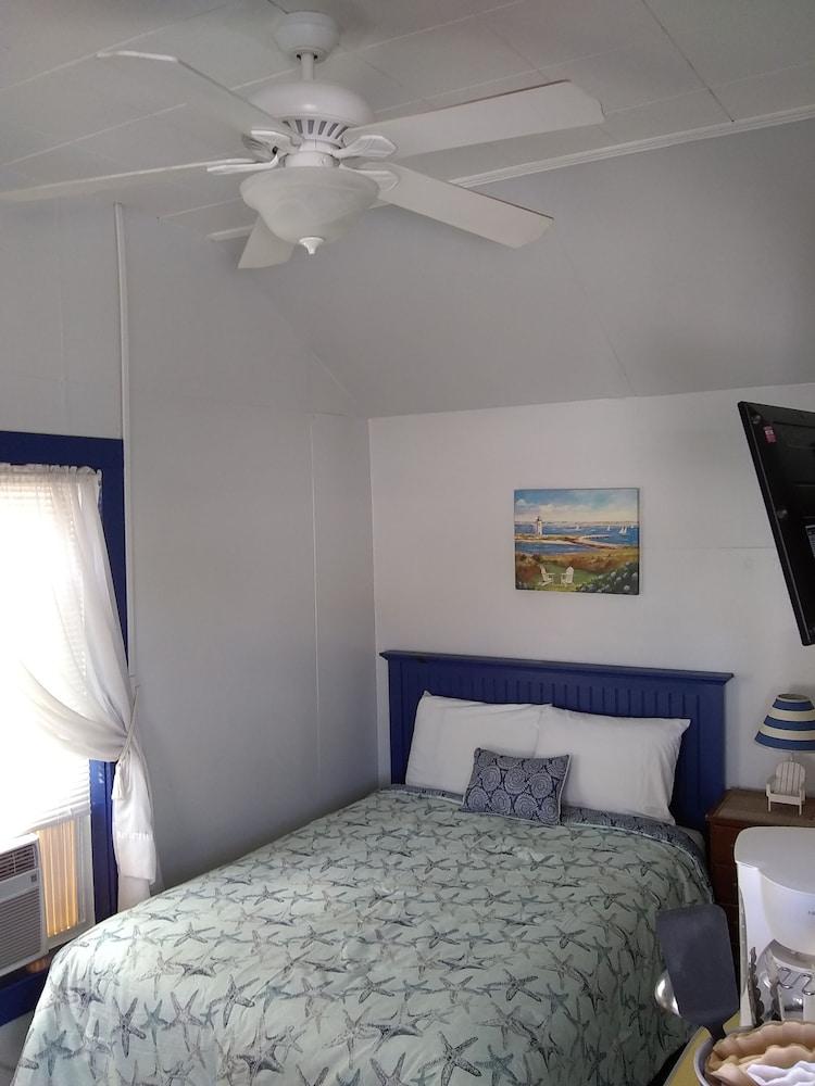 Moontide Motel Cabins & Apartments photo 4