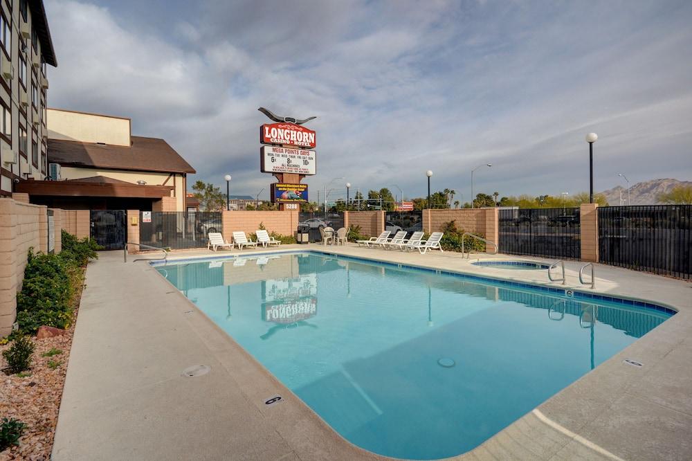 Longhorn Casino & Hotel photo 9