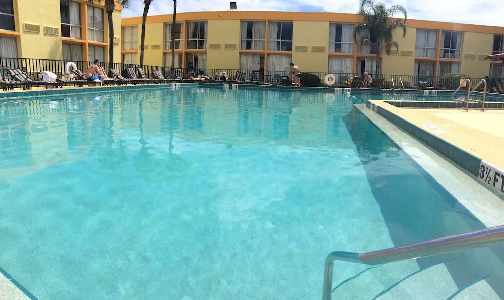 B&B Hotel Orlando International Drive Near Universal - Newly Renovated! photo 35