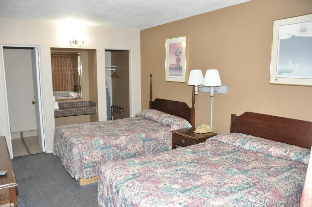 Budget Inn photo 17