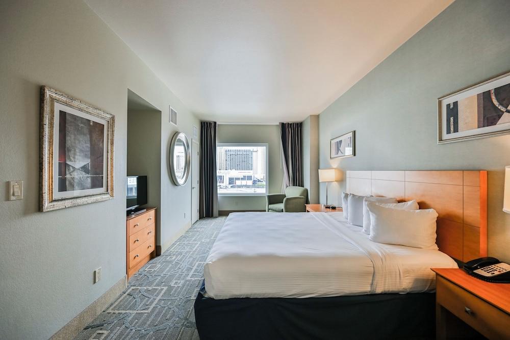 StripViewSuites at Platinum photo 13