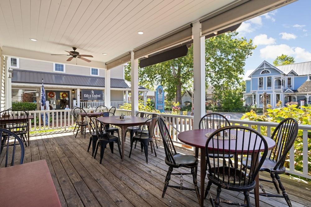Artists Colony Inn photo 35