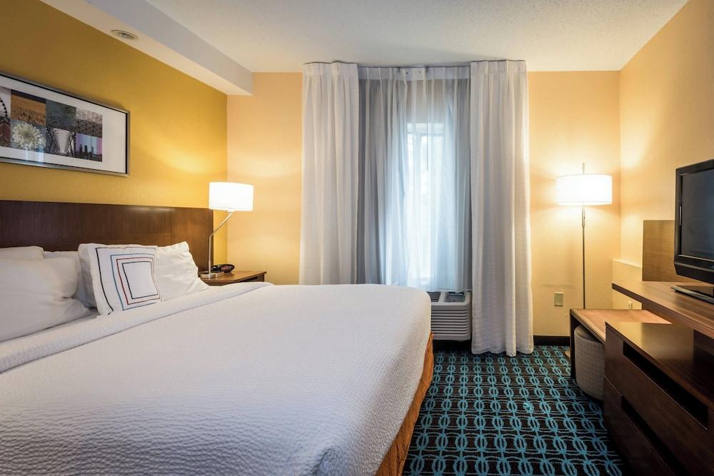 Fairfield Inn By Marriott Savannah I-95 South photo 13