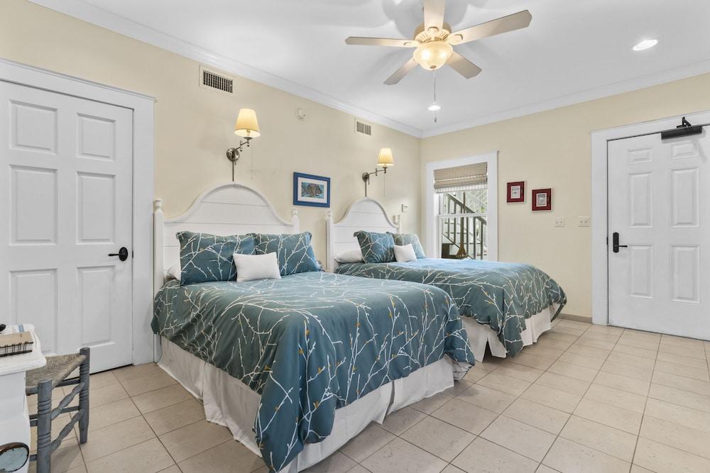 Bay Town Inn photo 8