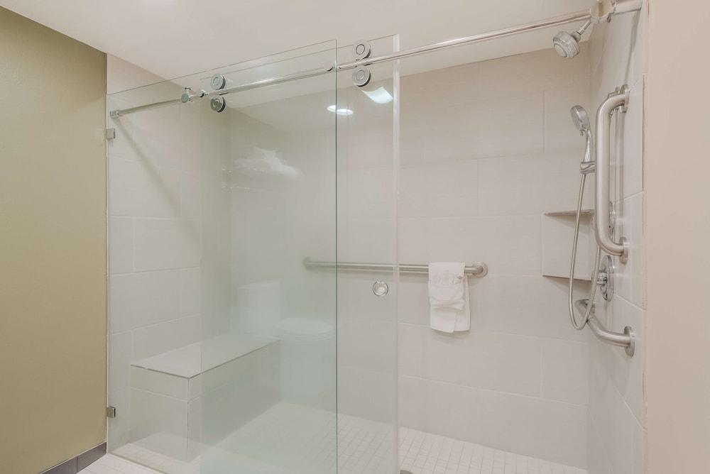 Best Western Town & Country Inn photo 24