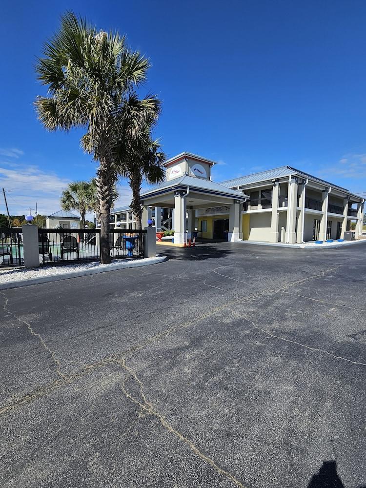 Baymont by Wyndham Covington photo 27