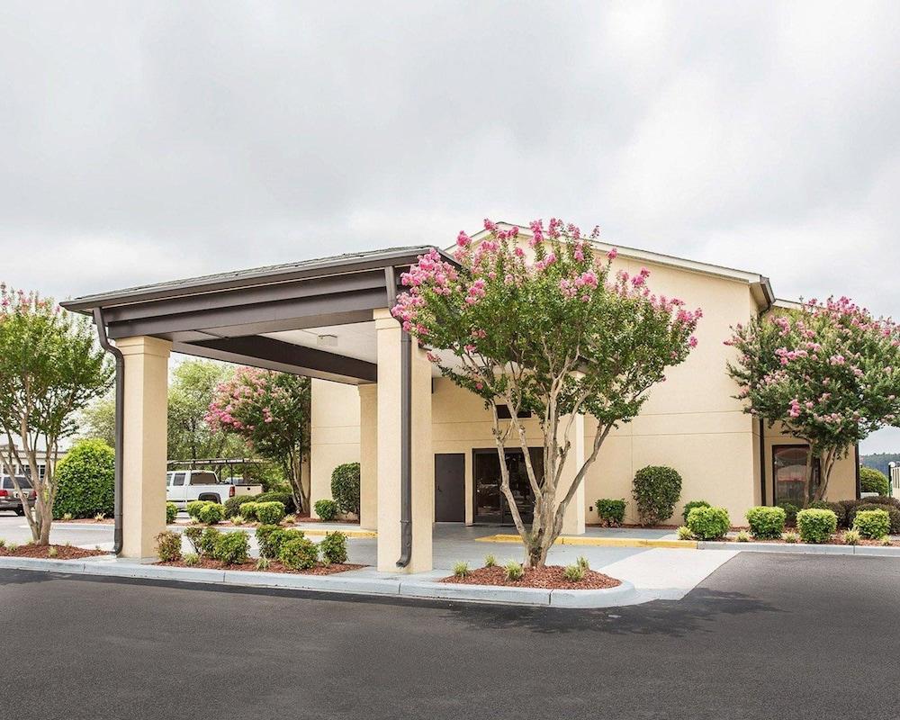 Quality Inn Mullins - Marion photo 1