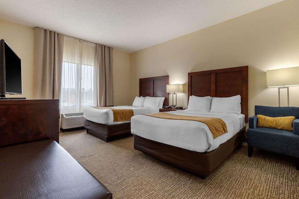 Comfort Inn & Suites Camden photo 23