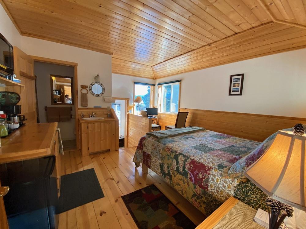 Angels Rest on Resurrection Bay LLC photo 32