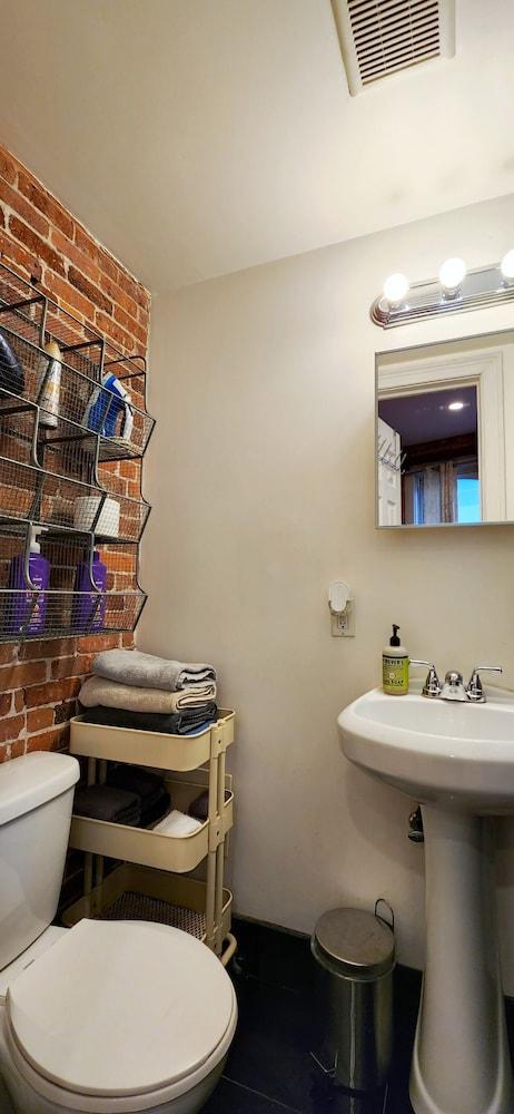 The Nomad Suites & Apartments photo 40