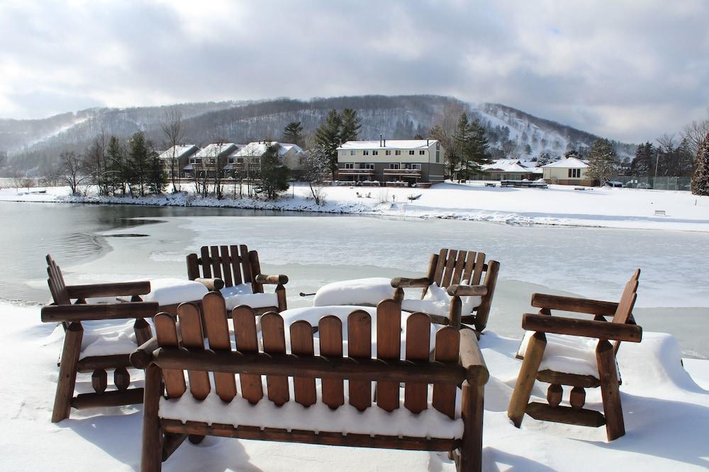LakeFront Lodge photo 16