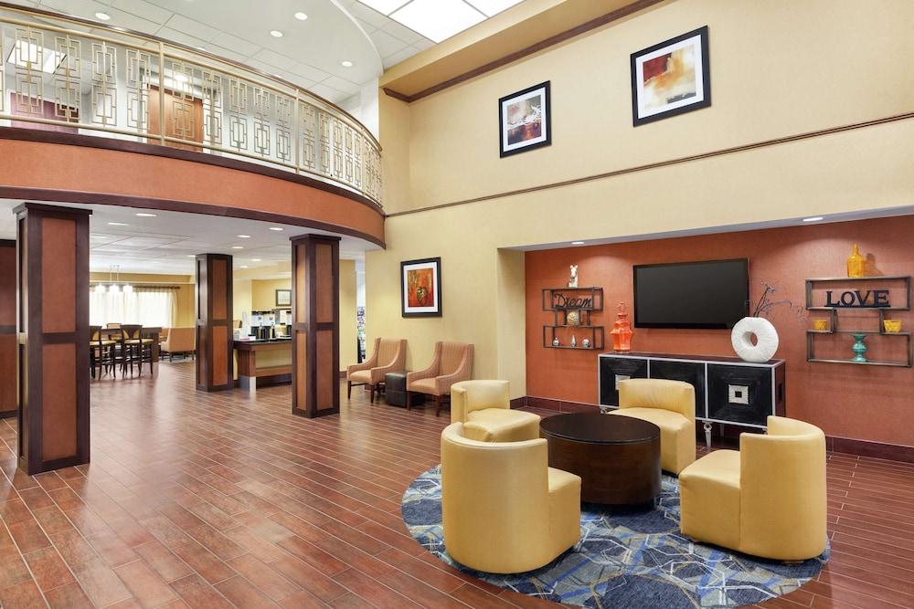 Hampton Inn Oklahoma City-I-40 E. (Tinker Air Force Base) photo 19