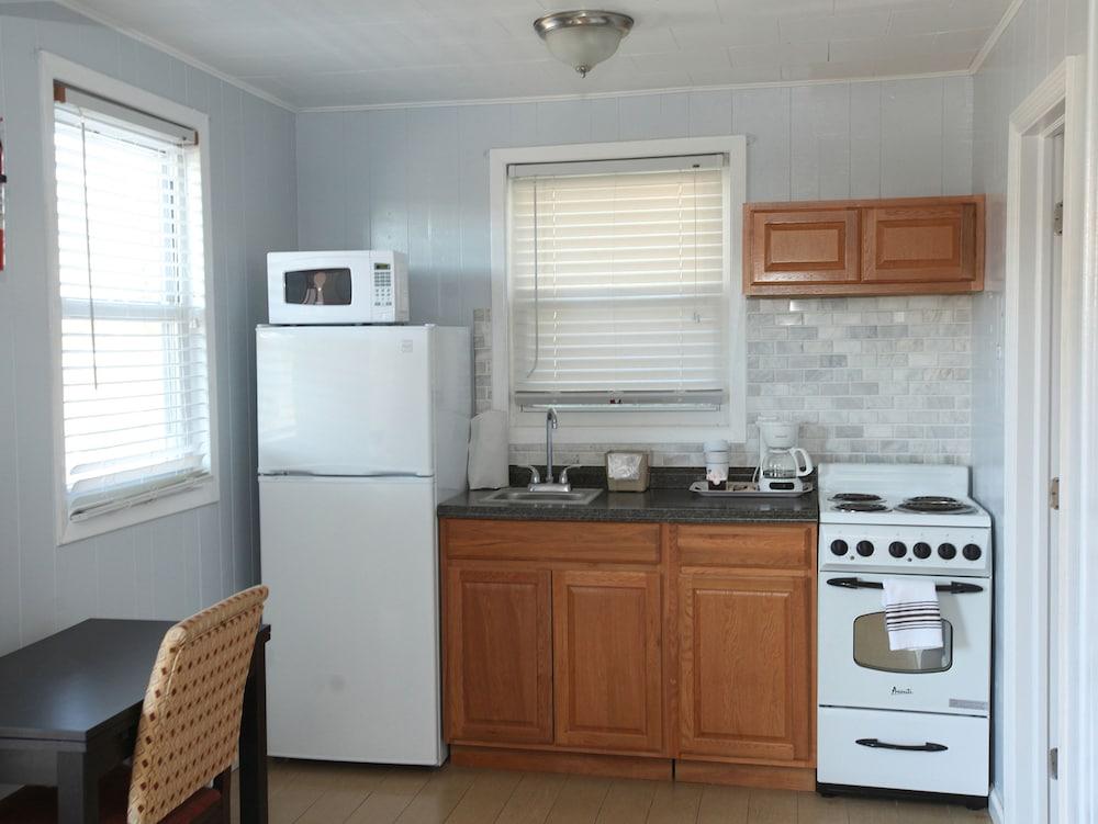 Baywatch Hotel & Marina photo 15
