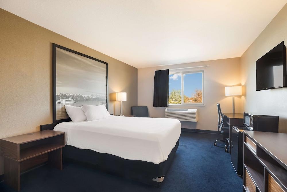 Americas Best Value Inn Sparks photo 5