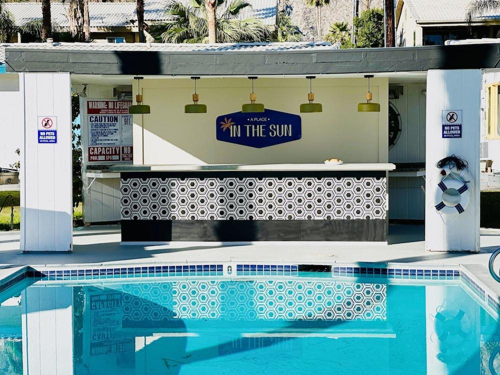A Place In The Sun - Adults Only photo 3