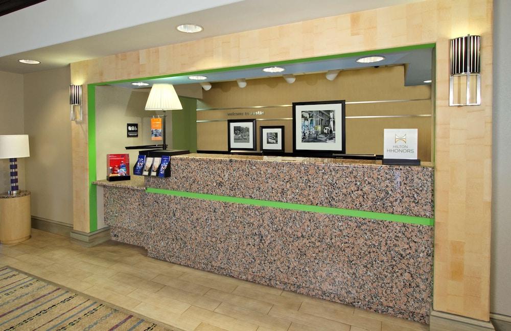 Hampton Inn Austin/Airport Area South photo 1