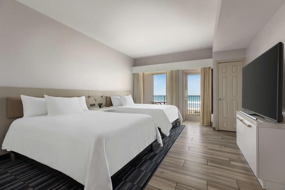 Hilton Garden Inn South Padre Island Beachfront photo 15