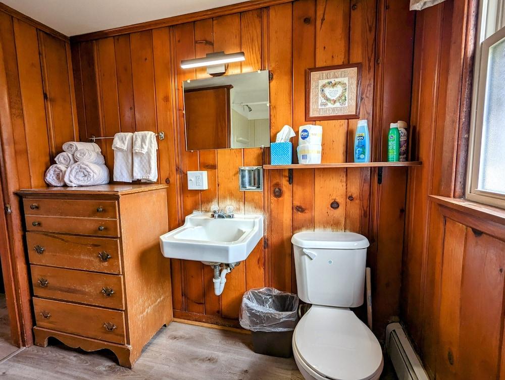 Riverside Motel photo 39