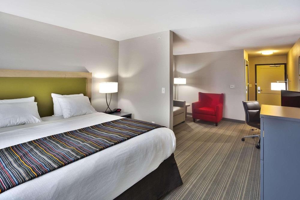 Country Inn & Suites by Radisson, Springfield Southeast photo 11