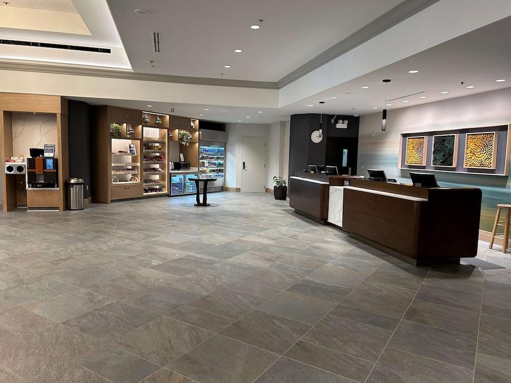 DoubleTree by Hilton Hotel Modesto photo 2