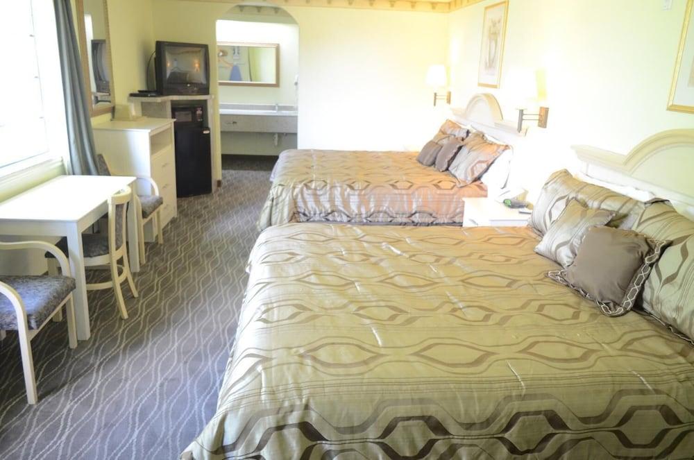 Scottish Inns & Suites at NRG Park photo 8