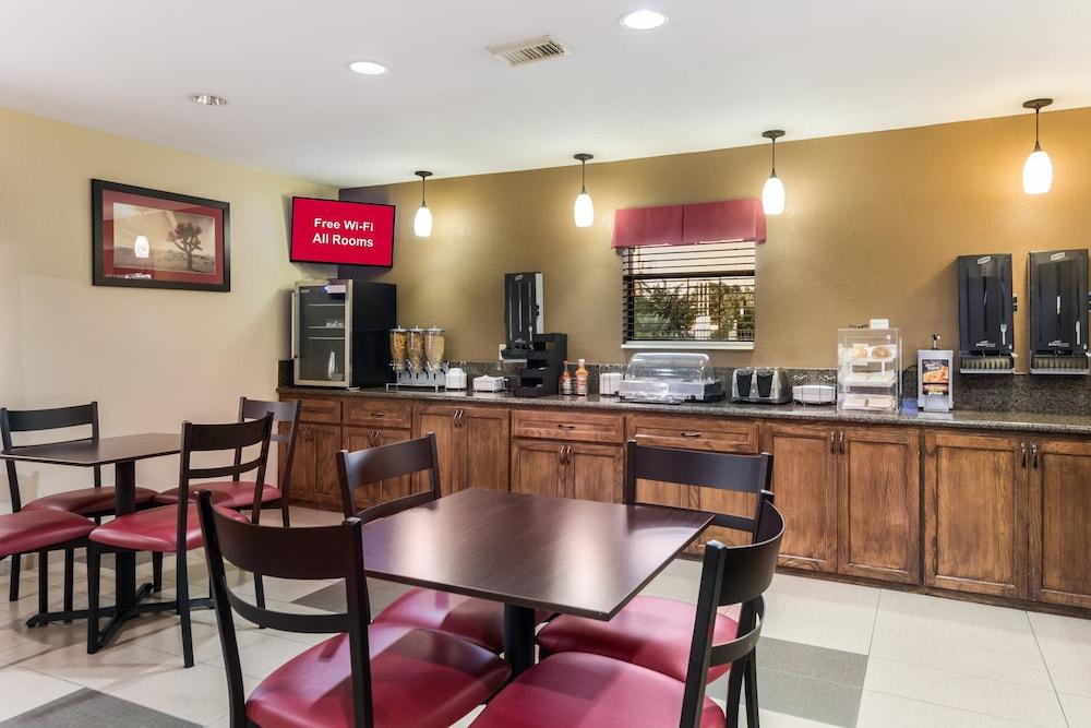 Red Roof Inn Conroe North - Willis photo 26