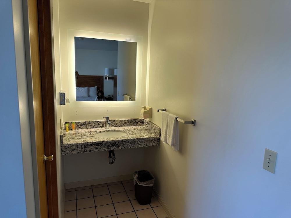 Vista Villa INN photo 9
