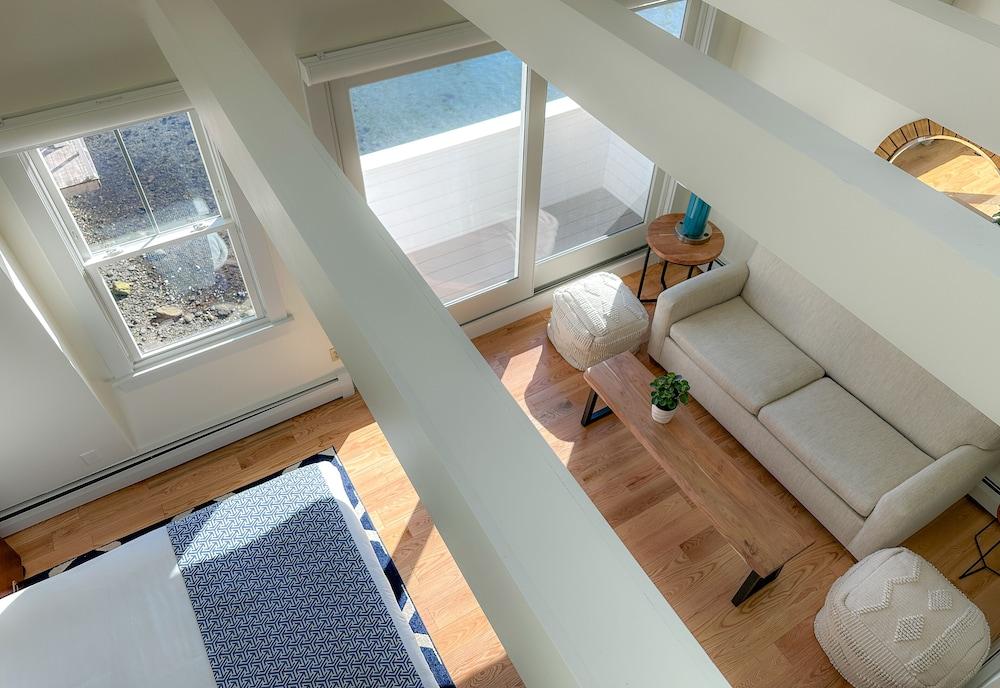 Harborside Inn photo 10