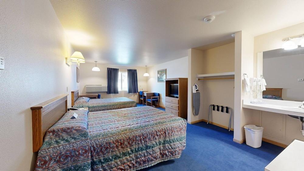 Western Executive Inn photo 10