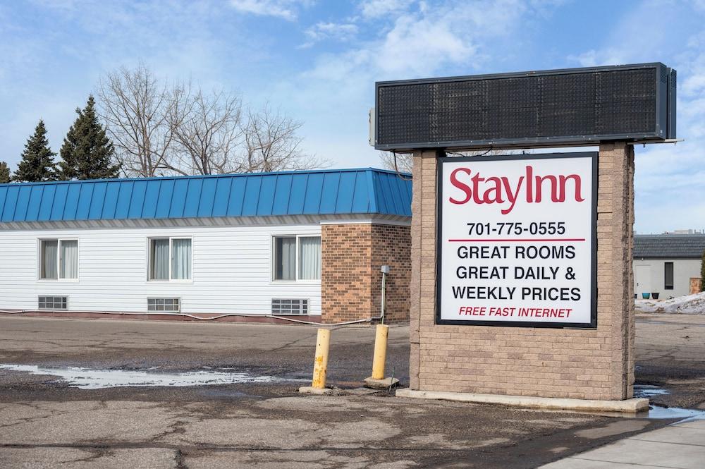 StayInn - Grand Forks photo 8