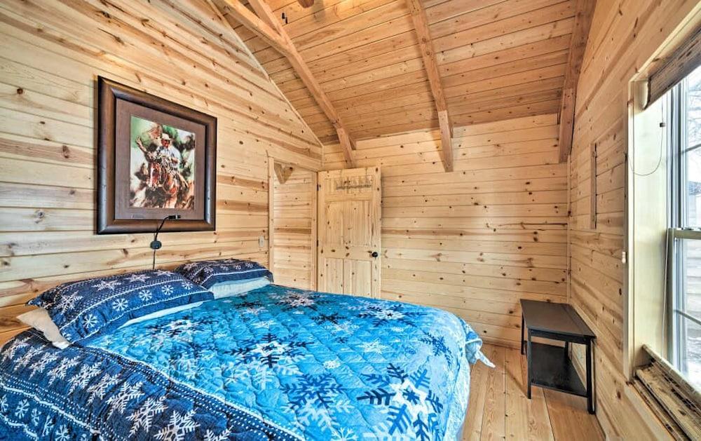 Rustic Ridge Cabins, Charming Retreat (3 Options!) photo 3