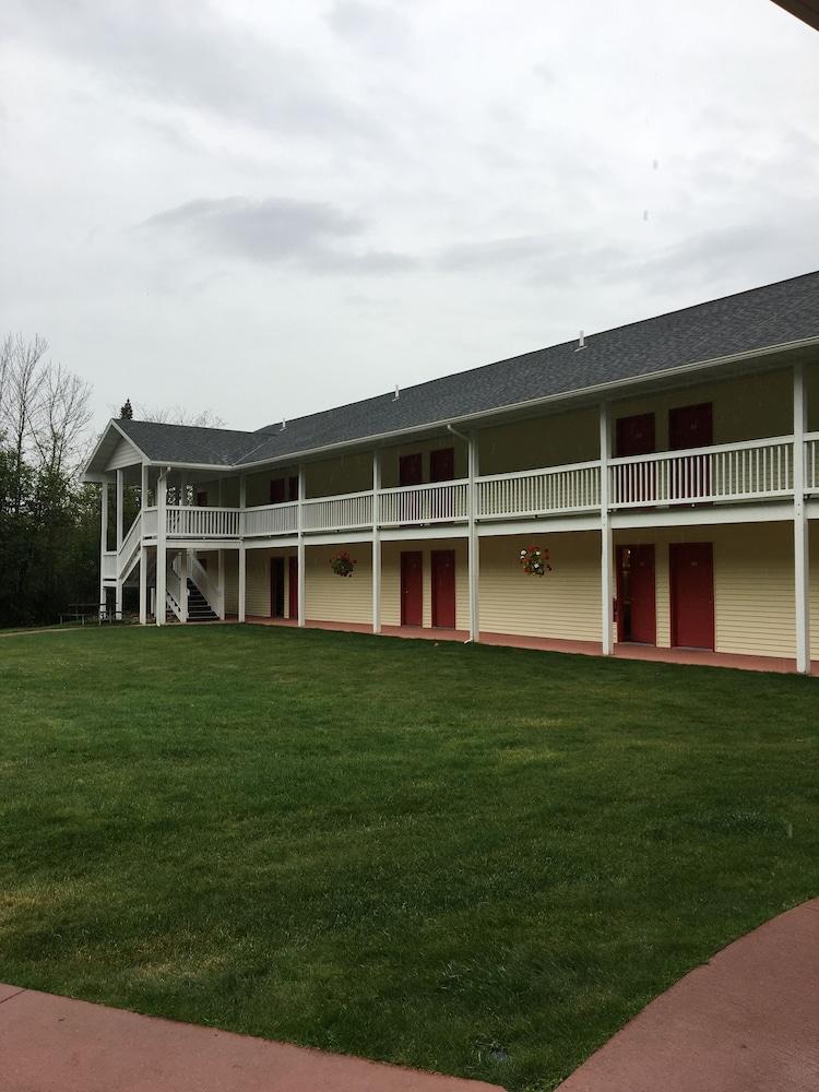 The Beach Inn Motel photo 11