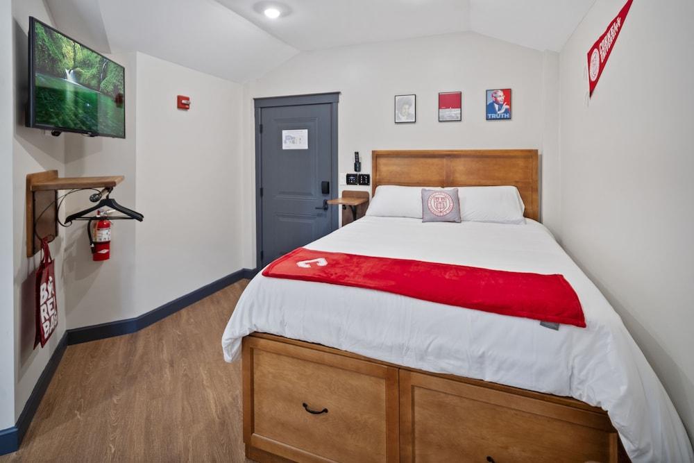 The Dorm Hotel photo 13