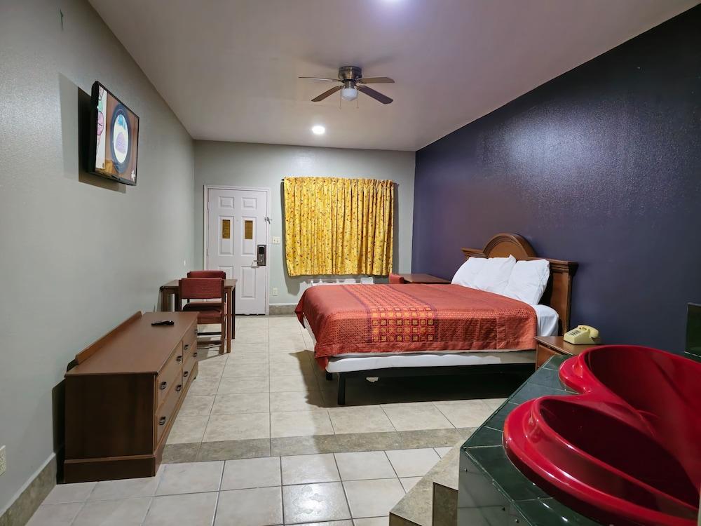 Texas Inn and Suites RGV photo 56