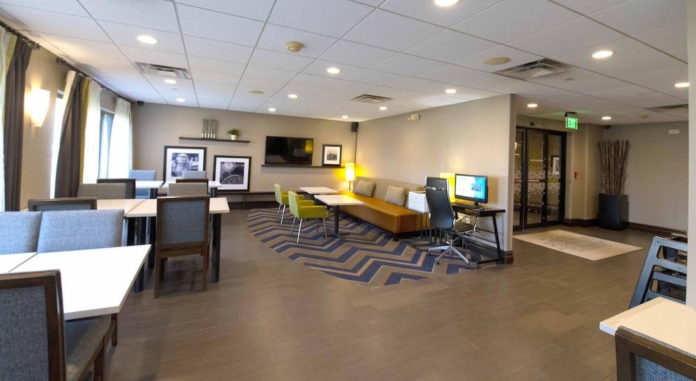 Hampton Inn Ridgefield Park photo 57