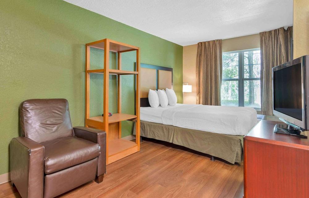 Extended Stay America Suites Houston Med Ctr Braeswood Bl photo 27