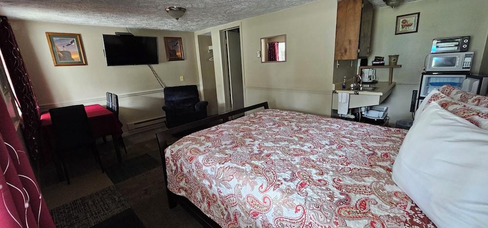 River Country Motor Lodge photo 49