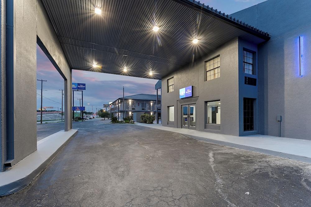 Baymont by Wyndham San Antonio Near Lackland AFB photo 8
