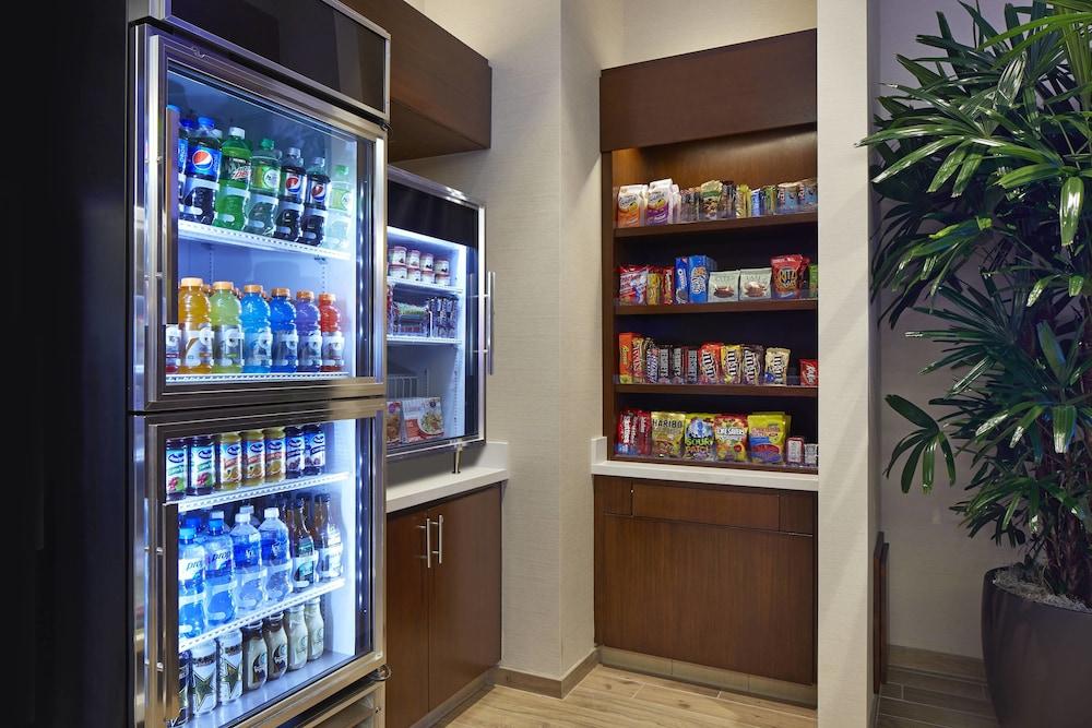 SpringHill Suites by Marriott at Anaheim Resort/Conv. Cntr photo 24