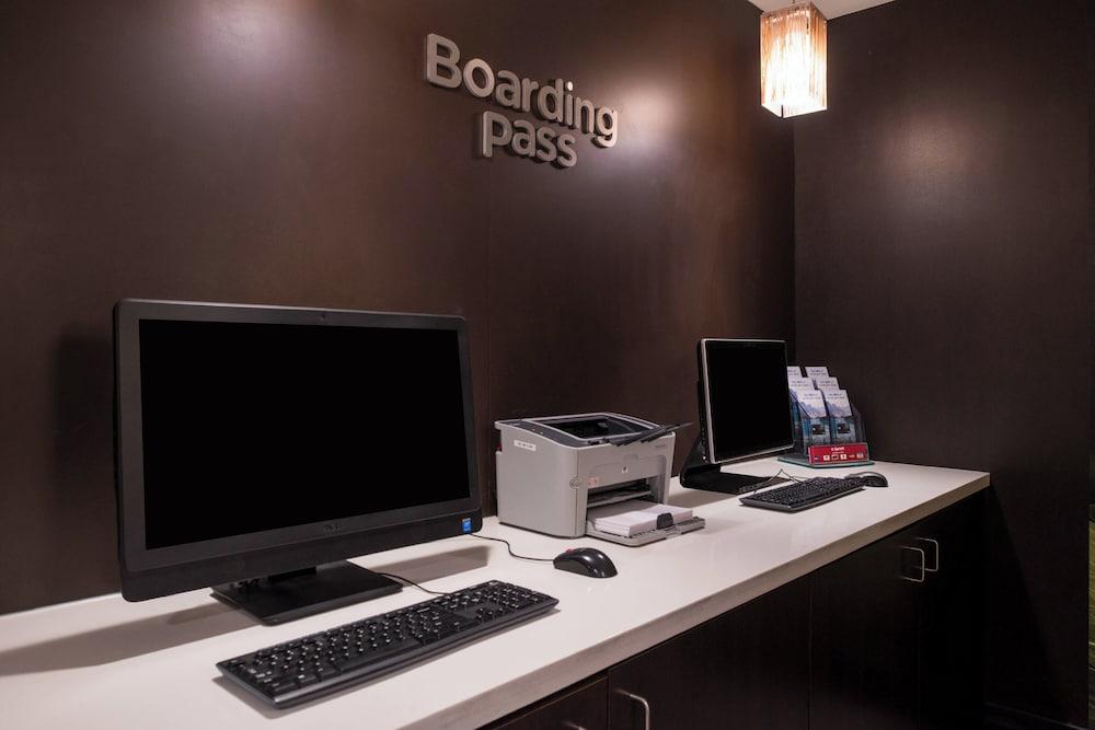 Courtyard Marriott Victorville photo 23