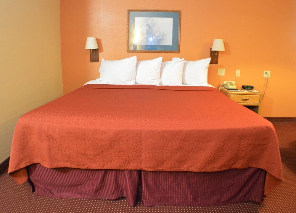 Old Towne Motel photo 21