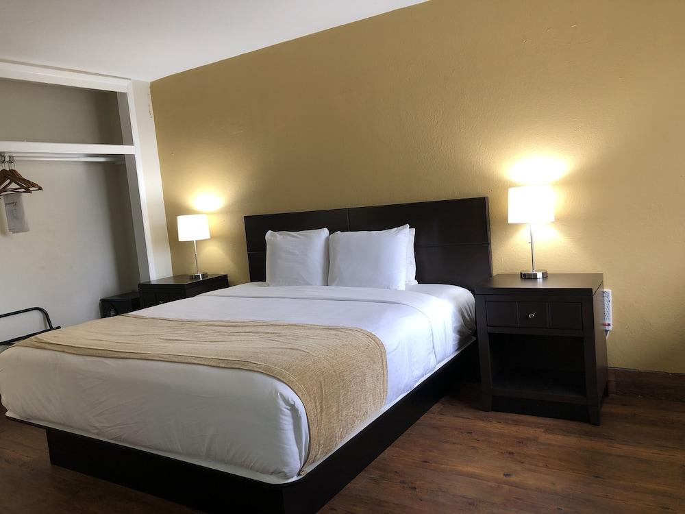 Ocean Reef Hotel photo 9