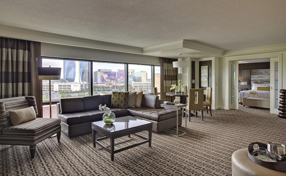 Golden Nugget photo 23