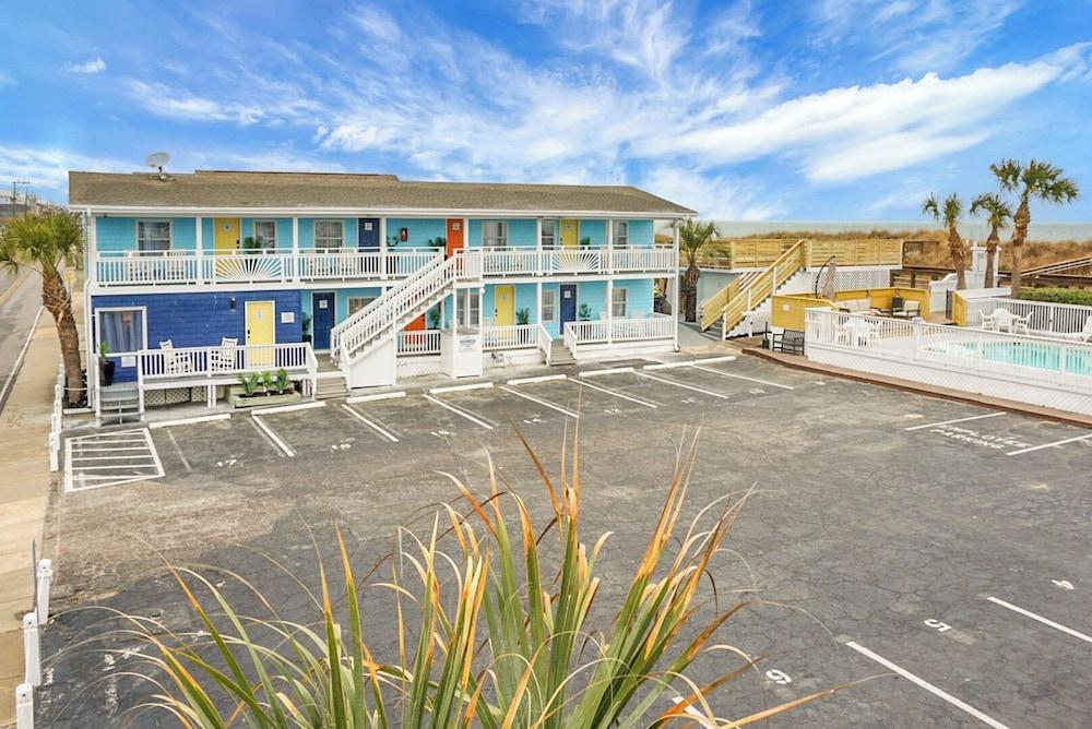 Boardwalk Inn photo 91