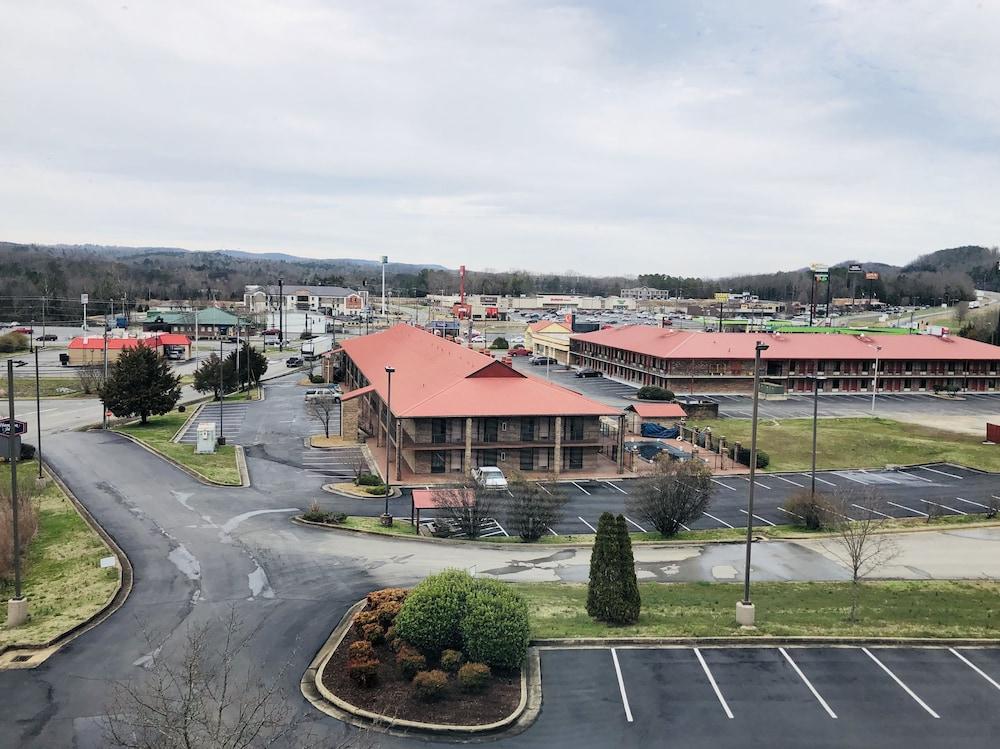 Hampton Inn Ft Payne photo 23