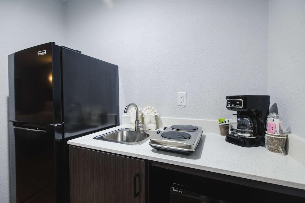 Studio 6 Channelview, TX – Baytown West photo 14