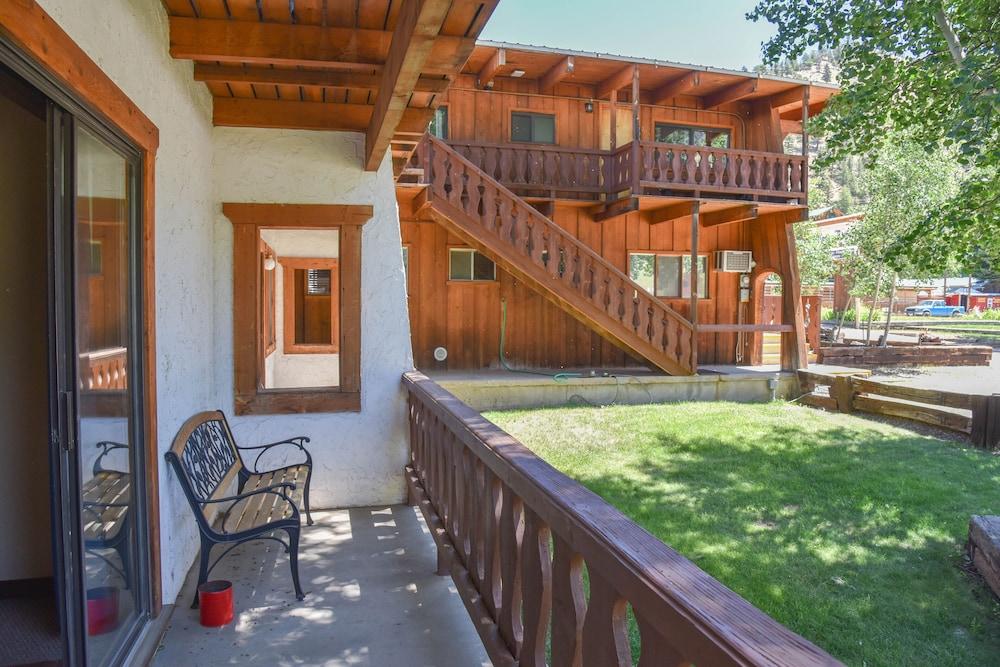 Alpine Lodge photo 90